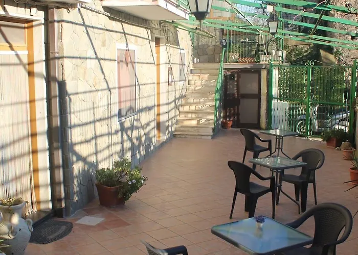 Il Sentiero Pensión Agerola